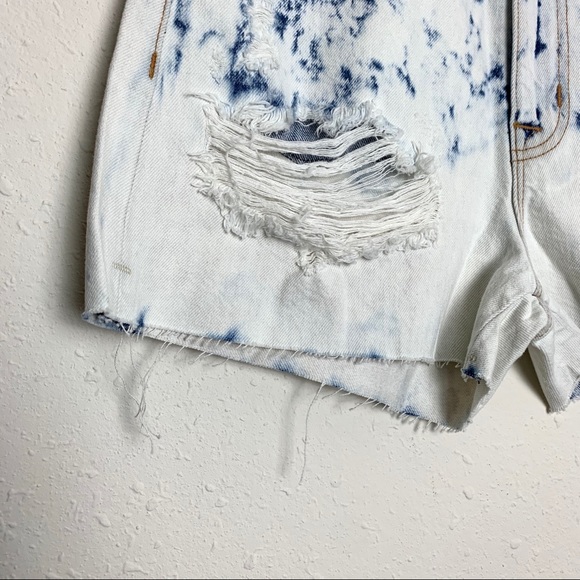 ❌SOLD❌ Hudson Sade Cut Off Shorts in Cloud 9 Sz 27 - Picture 4 of 8